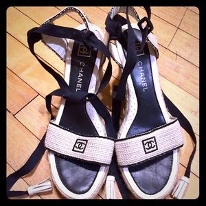 CHANEL espadrilles wedges